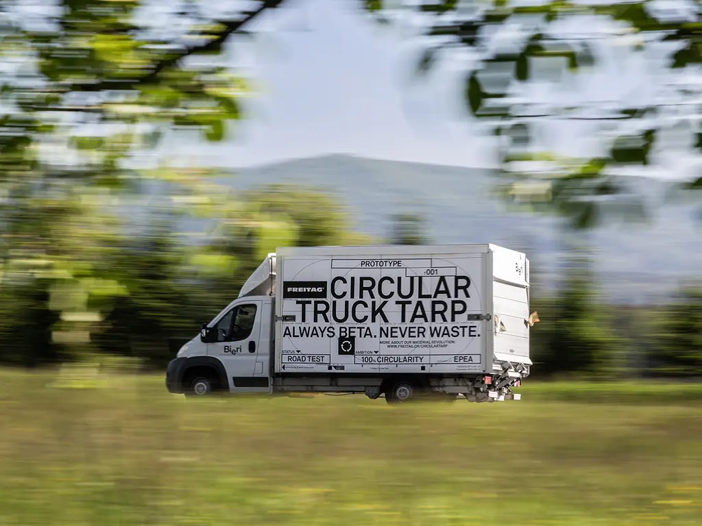 freitag-circular-tarp-prototype-road-elias-boetticher-4-3-02.jpg