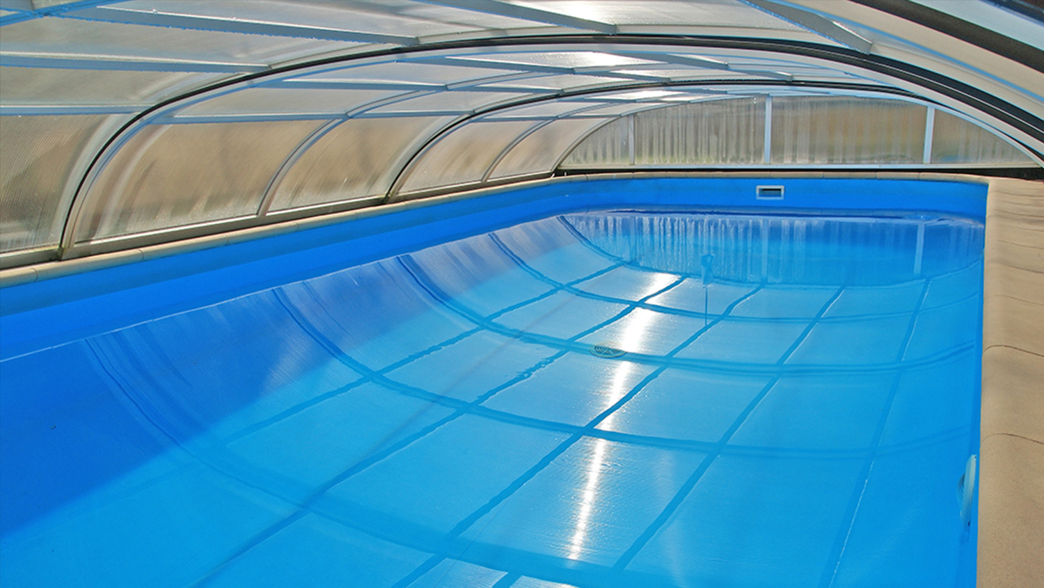 outdoor_pools_header.jpg